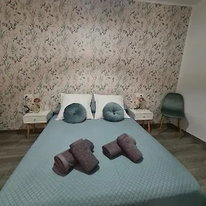  Apartment Colon Spain
