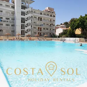 https://apartamento-vacacional-a-1-minuto-de-la-playa-carihuela.1costadelsol.com